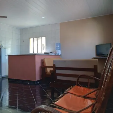 Casa Arejada, Bem Localizada Para Temporada Em Caraguatatuba Exterior photo