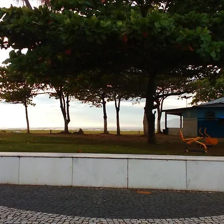 Casa Arejada, Bem Localizada Para Temporada Em Caraguatatuba Exterior photo